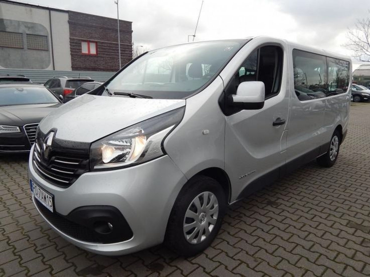 Renault trafic grand