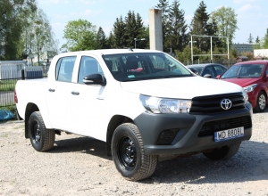qqq Toyota HILUX 2.4 D-4D Double Cab DLX 4x4