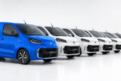 Flota samochodów dostawczych Toyota Proace – ubezpieczenie GAP chroniące wartość flotuy