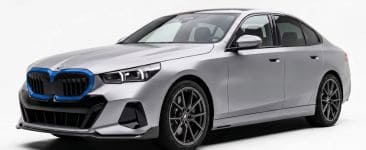 Srebrny sedan BMW — leasing samochodów osobowych i dostawczych