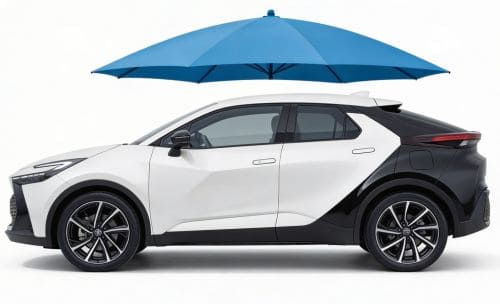 Toyota C-HR z niebieskim parasolem nad nadwoziem – symbol ochrony wartości pojazdu (GAP)